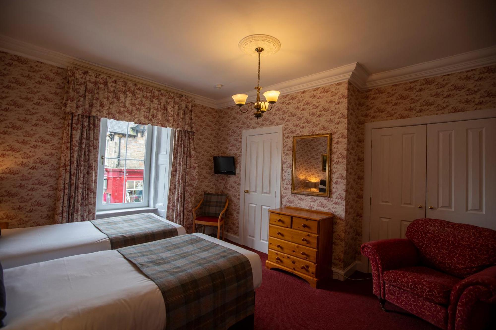 Mckays Hotel Pitlochry Exterior foto